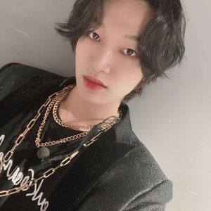 Meet your Posher, Mia